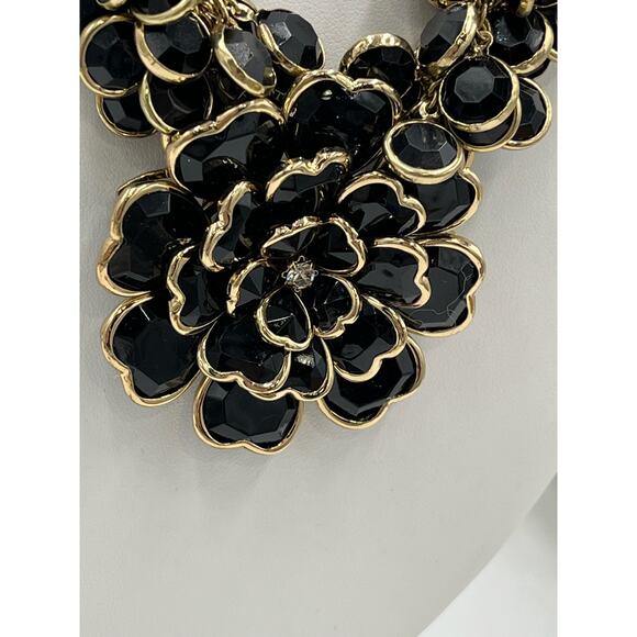 Vintage Black and Gold Tone Floral Statement Necklace - Picture 2 of 13